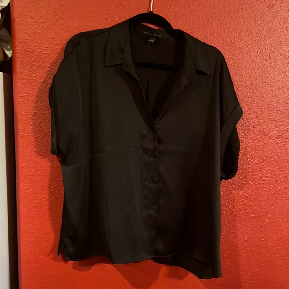 BR Sleeveless button down shirt